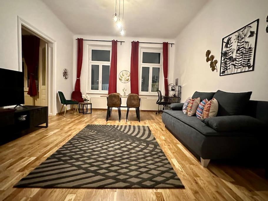 Klimatisierter Wiener Altbauflair Im Zentrum Wiens Dış mekan fotoğraf