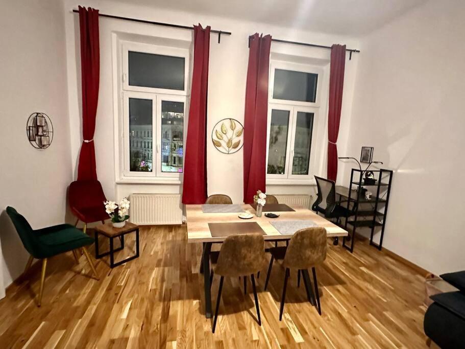 Klimatisierter Wiener Altbauflair Im Zentrum Wiens Dış mekan fotoğraf